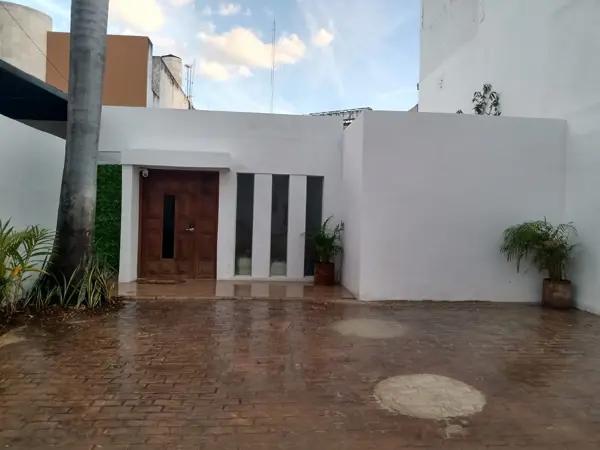 | Hermosa casa bien ubicada en Montes de Amé |