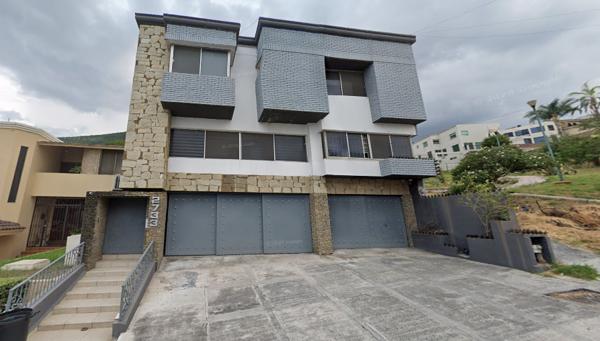 Casa en Fracc. Las Cumbres Monterrey Nuevo León. SYP