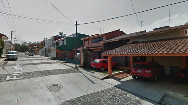 CASA EN VENTA EN JARDINES DE LAS ANIMAS-VER