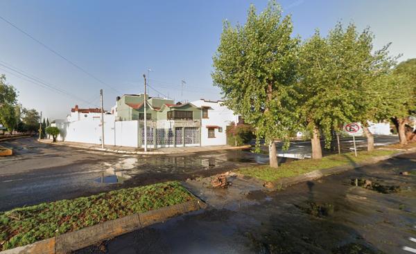 VENDO CASA EN VALLE DE SAN JAVIER, PACHUCA-HGO VENDO CASA EN VALLE DE SAN JAVIER, PACHUCA-HGO