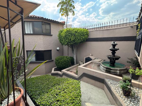 Casa en venta en Paseos del Bosque, Naucalpan de Juárez, México