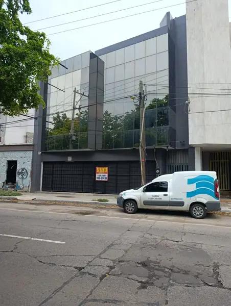 Edificio en renta 900 m² sobre malecon, Culiacan
