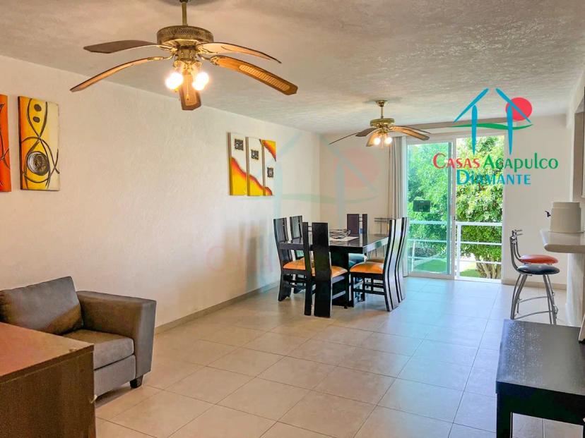 Foto 0 de Depto en Venta con Balcón y 2 Recámaras Cerca de la Playa | Id nn-qy1000159