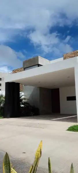 | Hermosa casa ubicada en privada en zona norte | | Hermosa casa ubicada en privada en zona norte |
