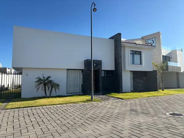 Casa en Venta con Alberca y Seguridad en Atlixco, Puebla Casa en Venta con Alberca y Seguridad en Atlixco, Puebla