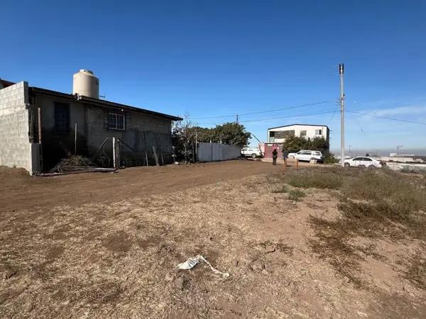 VENTA DE TERRENO EN ROSARITO