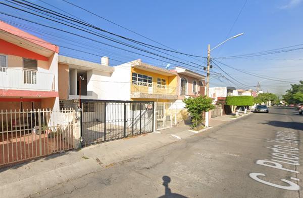 VENDO CASA EN LA MONUMENTAL, GDL-JAL