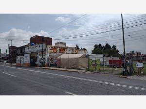 Terreno en renta frente a residencial La Virgen, sobre avenida tecnológico en Metepec