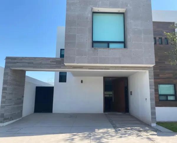 CASA EN VENTA EN RESIDENCIAL TOSCANA, (MODELO VENECIA), TORREON COAH.