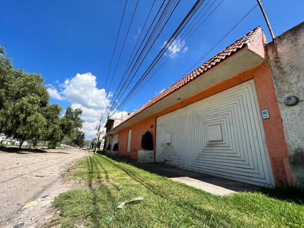 PROPIEDAD SOBRE CARRETERA EN LA SALIDA MIL CUMBRES, MORELIA