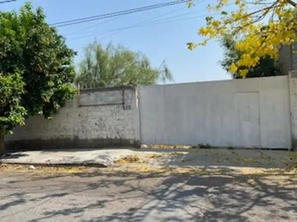 TERRENO EN REMATE
