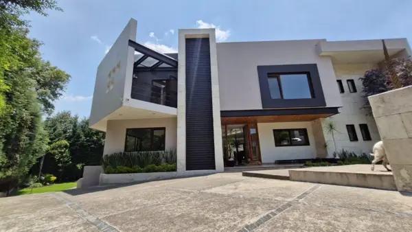 Hermosa y Renovada Residencia en Venta, Club de Golf Vallescondido