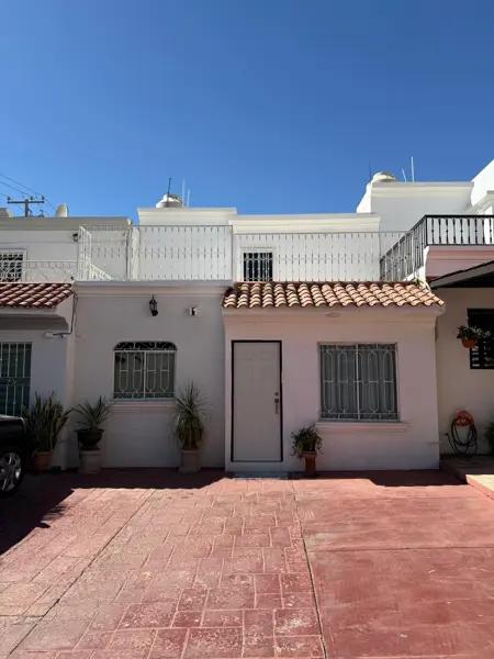 CASA EN RENTA AMUEBLADA 2 PISOS EN MONTEBELLO CULIACAN SINALOA CASA EN RENTA AMUEBLADA 2 PISOS EN MONTEBELLO CULIACAN SINALOA