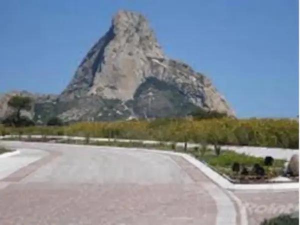 Terreno en venta en Bernal con vista directa a la Peña | 540?m² en Vergel de la Peña, Querétaro