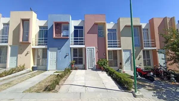 Casa en venta en Parques de Tesistan