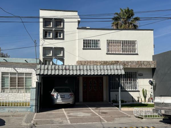 SE VENDE CASA GÓMEZ LAS ROSAS
