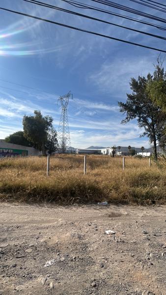 Terreno Industrial en Venta con Frente a Carretera en Querétaro