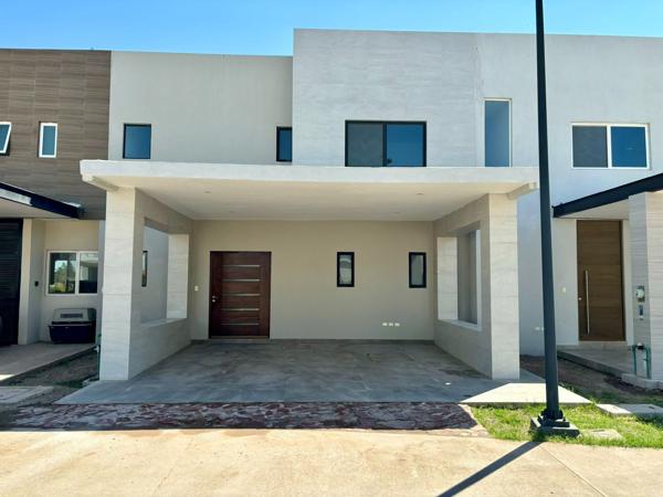 SE VENDE CASA ALTOZANO GÓMEZ PALACIO DURANGO