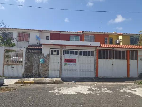 Geo los Pinos II, casa de 3 recamaras en Venta en Veracruz, Ver.