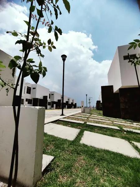 Excelente opción de casa en renta en un entorno seguro y cómodo