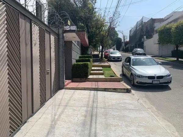 Casa en Venta en Lomas de Tecamachalco,  600 m²