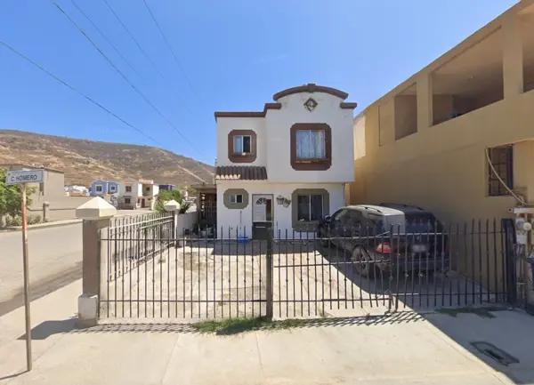 Casa en venta en Villa Residencial del Rey, Ensenada, Baja California