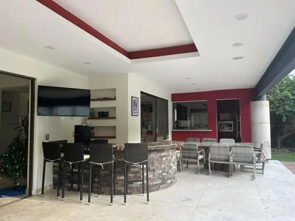Hermosa casa en fraccionamiento con estricta seguridad
