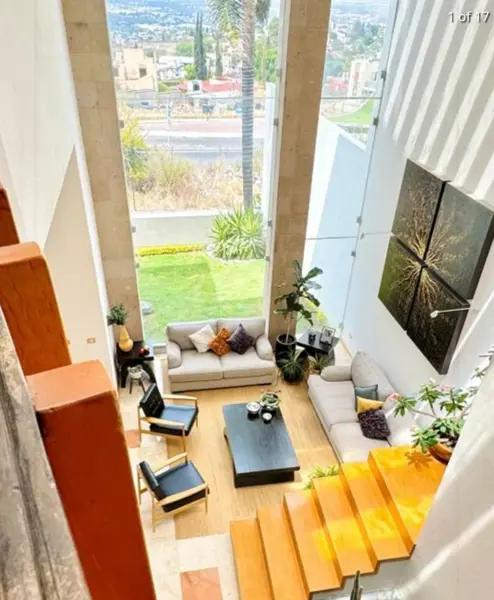 "Vive el lujo en Colinas del Bosque Zona Corregidora" "Vive el lujo en Colinas del Bosque Zona Corregidora"