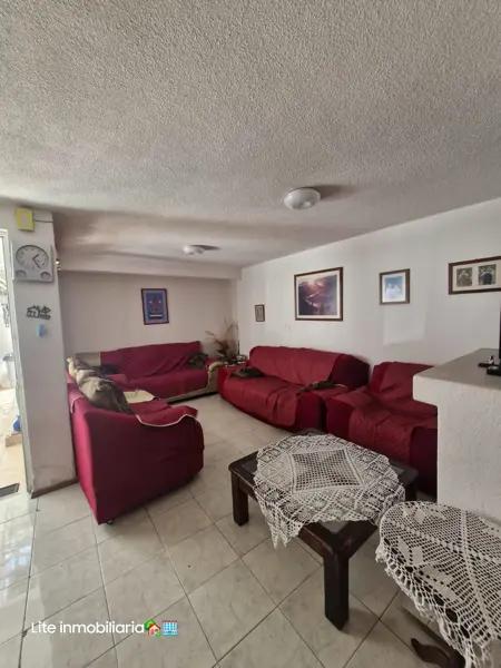 VENDO CASA A 10 MINUTOS DE AV. AZTECAS!!!!!