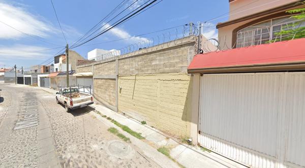 CASA EN VENTA EN LA MISION, CELAYA-GTO