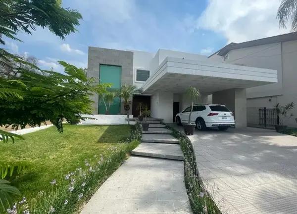Residencia en el Campestre Celaya. Residencia en el Campestre Celaya.