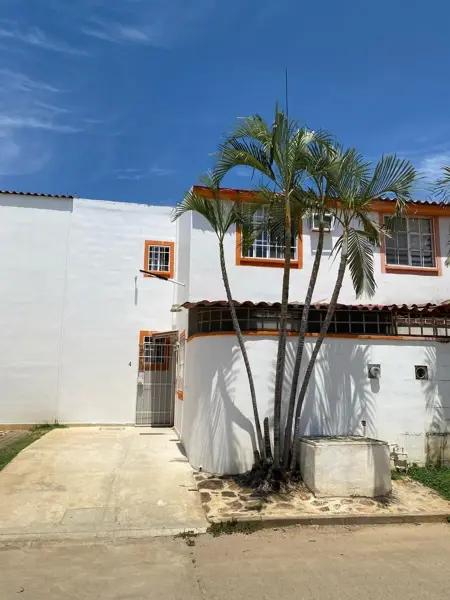 PRECIO DE REMATE CASA DIAMANTE AMPLIADO, FRACC. LA MARQUESA ACAPULCO