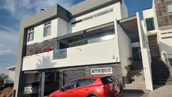 CASA EN VENTA EN HACIENDA REAL TEJEDA