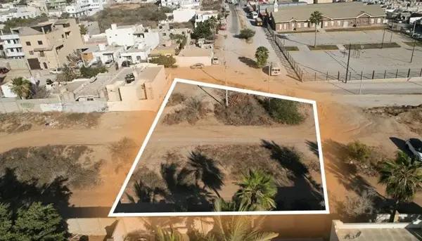 ¡OPORTUNIDAD DE INVERSIÓN EN ZONA HOJAZEN! Terreno en venta frente a Iglesia Mormona