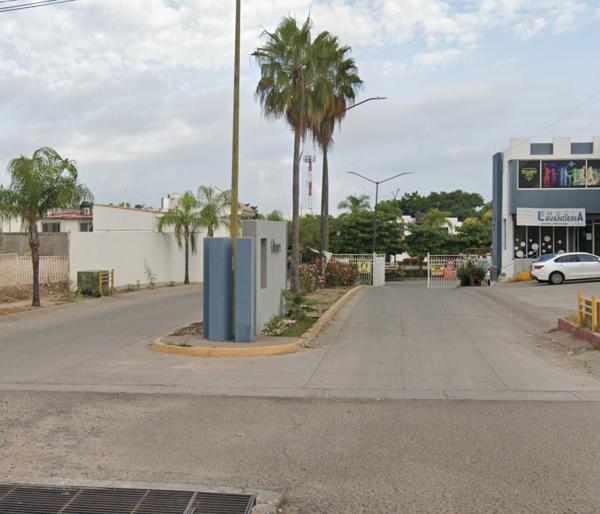Casa en Venta en Camino Real, Culiacán: Ideal para Vivienda Residencial