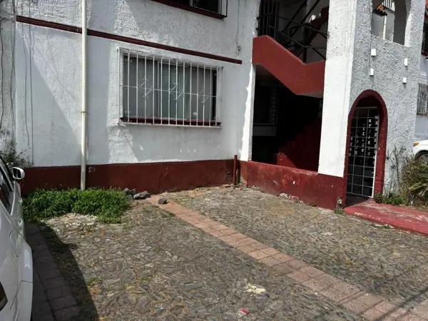 LA CAPACHA !!!!! EXCELENTE DEPARTAMENTO EN VENTA EN PLANTA BAJA A TAN SOLO 2 MIN DE LÁZARO CARDENAS.