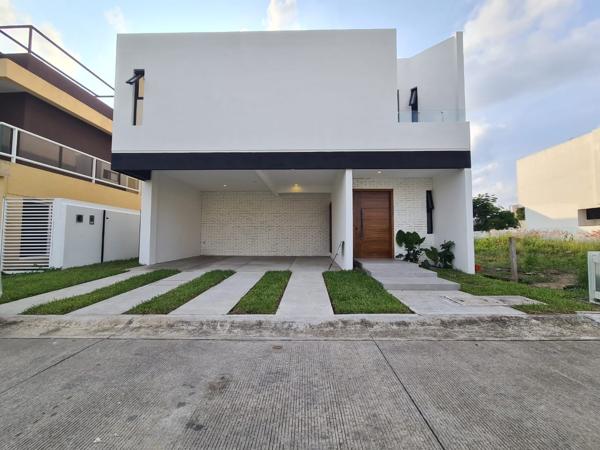 Casa en venta frac punta tiburón Casa en venta frac punta tiburón