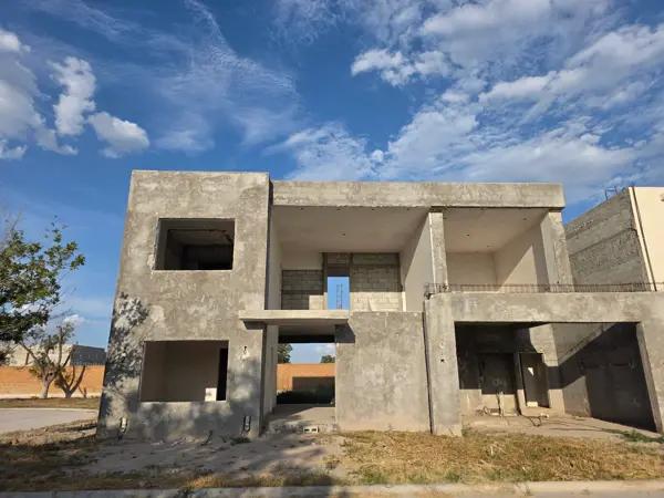 Casa en venta en La Barranca, Torreón: diseño amplio y moderno