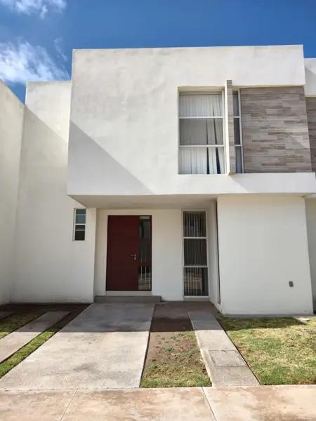 Casa modelo Ceiba en venta con terreno excedente en Villa de Pozos Casa modelo Ceiba en venta con terreno excedente en Villa de Pozos