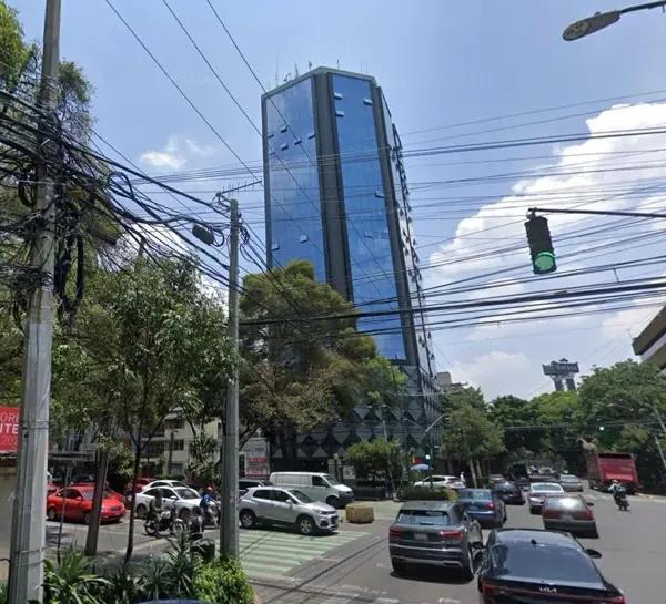 Oficina renta, PH con Vista y Luz Natural en Ejército Nacional