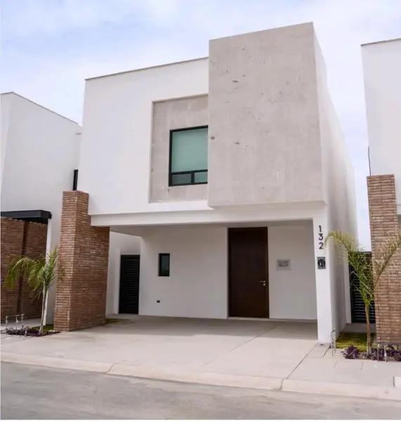 Casa en venta en Ampliación Senderos, Torreón, Coahuila de Zaragoza Casa en venta en Ampliación Senderos, Torreón, Coahuila de Zaragoza