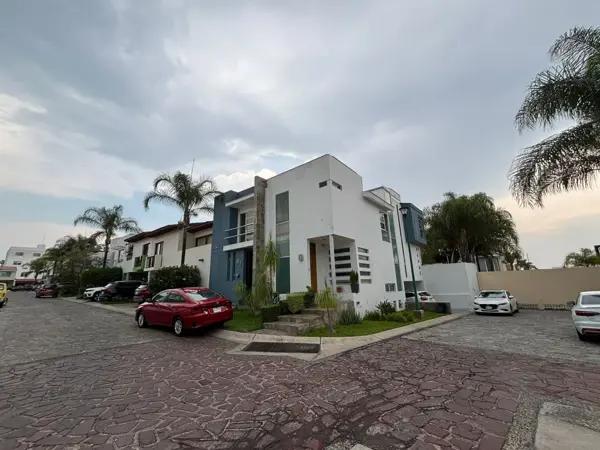 Casa en venta en La Estancia, Zapopan, Jalisco