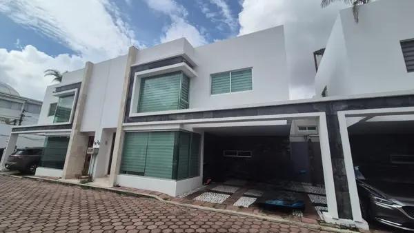 CASA EN EL CIELO
