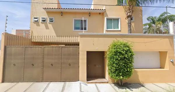 CASA EN VENTA EN VASCO DE QUIRÓGA, LA PIEDAD, MICHOACÁN.