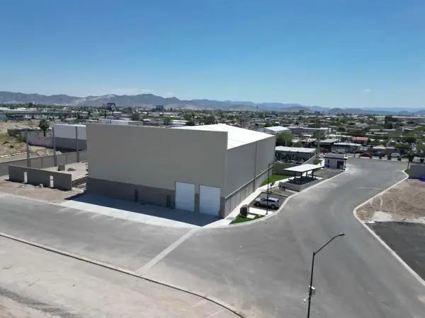 Nave Industrial En Renta Bussines Park Blvd El Tajito