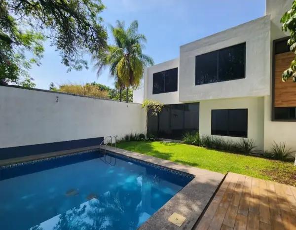 Casa nueva en venta Zona Costco.