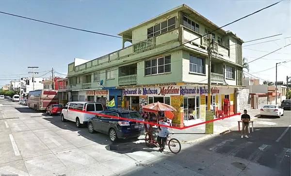 Edificio en Venta en Esquina, Veracruz: Oportunidad Comercial a Pasos del Boulevard M. Avila Camacho