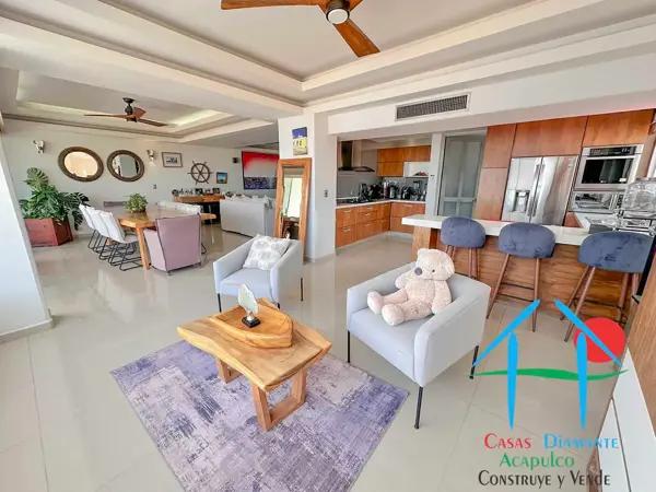 Depto con Terraza,  Vista a la Bahía y 3 Recámaras en Acapulco