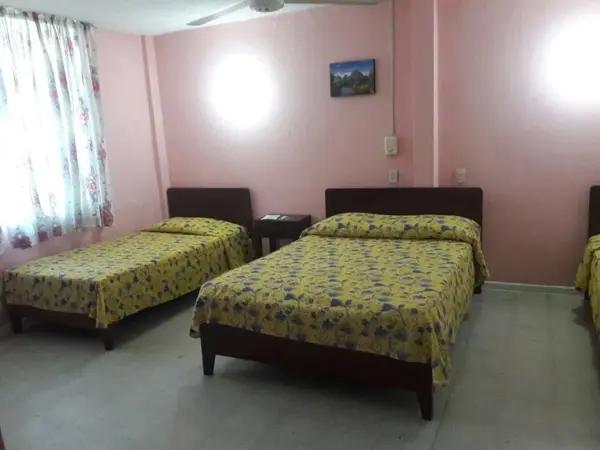 HOTEL EN VENTA EN EL FRACC. HORNOS INSURGENTES ACAPULCO