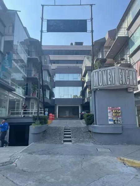 EXCELENTE UBICACIÓN DOS PISOS EN  RENTA, 190 M2 CADA UNO
EL PRECIO DE RENTA ES POR CADA PISO.